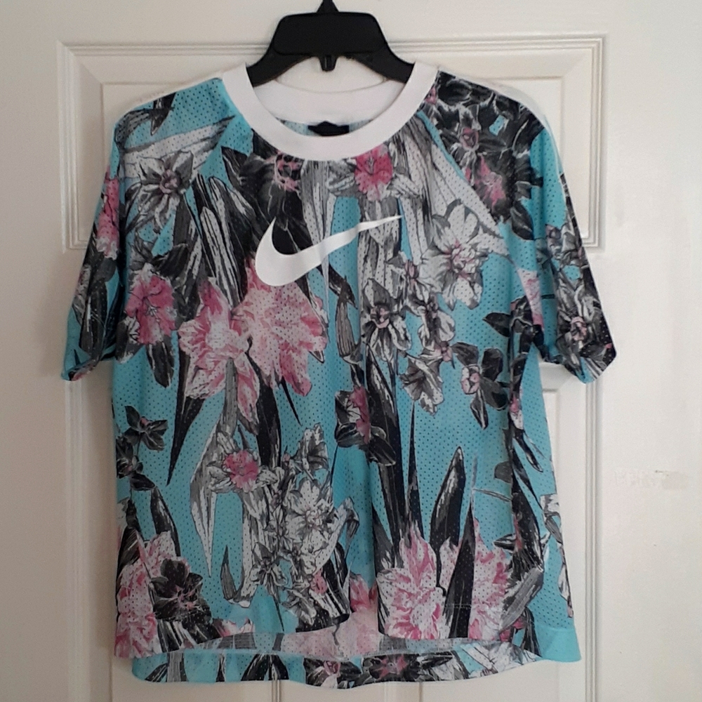 Nike Active Wear Womens Top